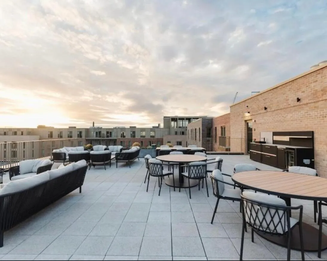 Апартаменты Luxury Stylish Nests In Central Edinburgh-Moda